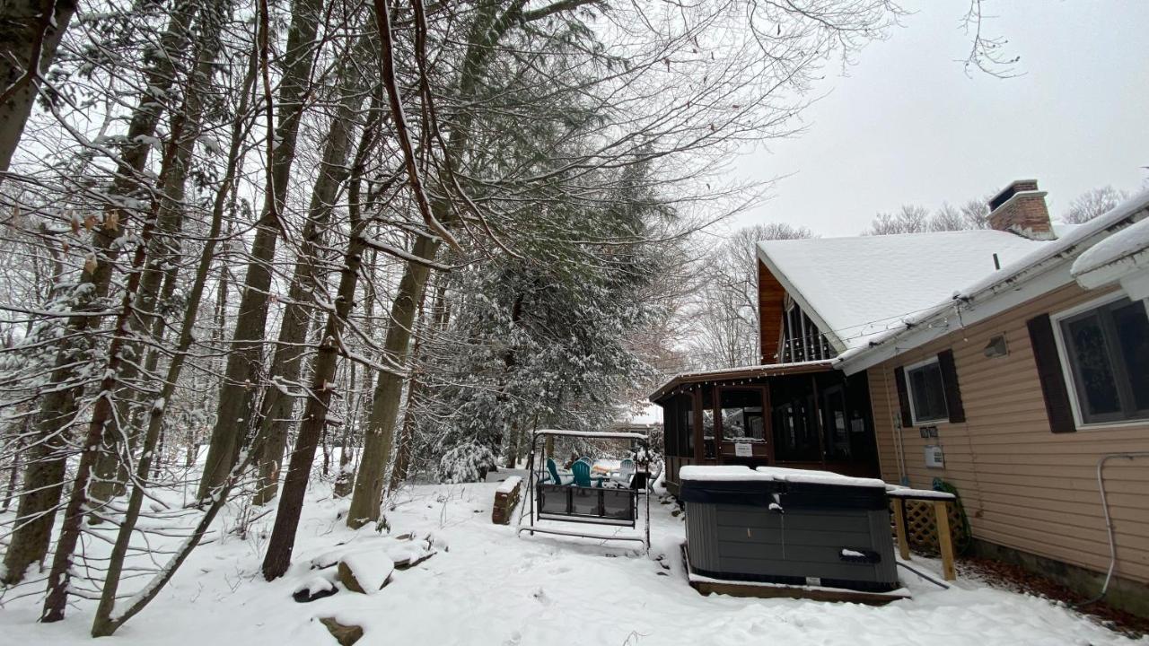 Walk To Pool & Beach - Spacious Gateway, Hot Tub, Game Room Pocono Country Place エクステリア 写真