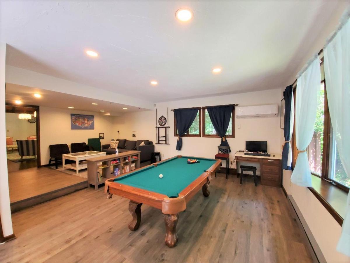 Walk To Pool & Beach - Spacious Gateway, Hot Tub, Game Room Pocono Country Place エクステリア 写真