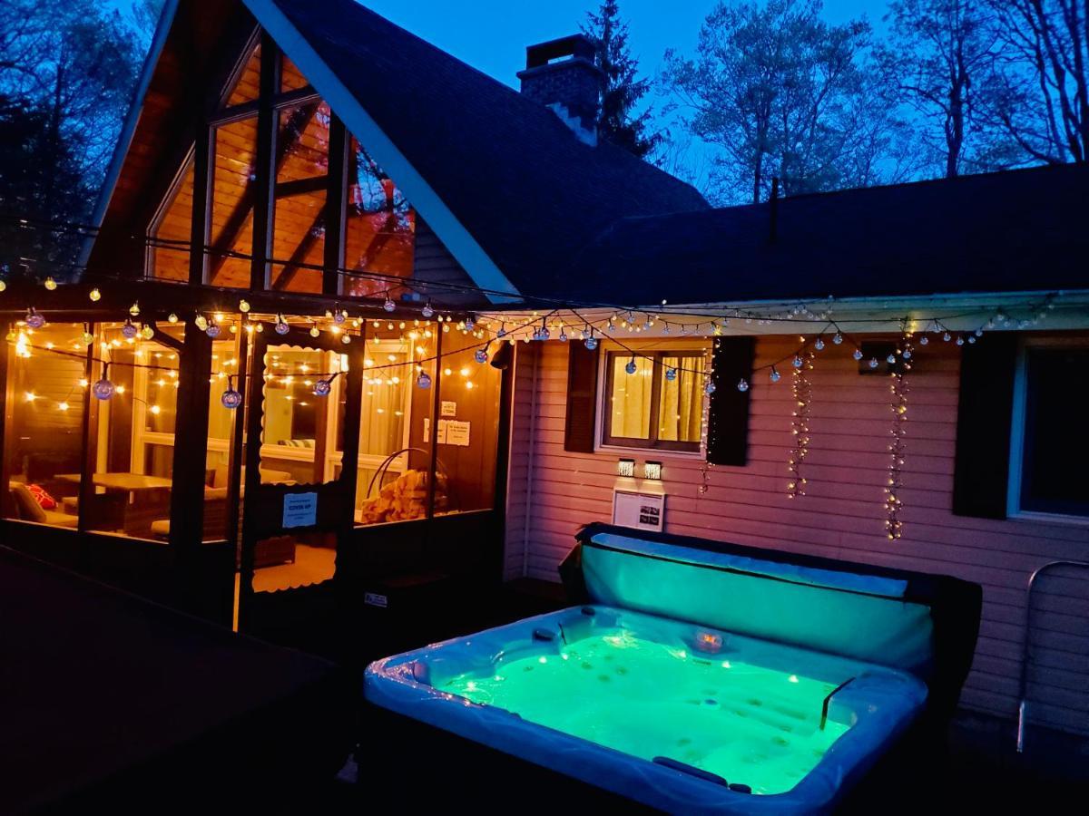 Walk To Pool & Beach - Spacious Gateway, Hot Tub, Game Room Pocono Country Place エクステリア 写真