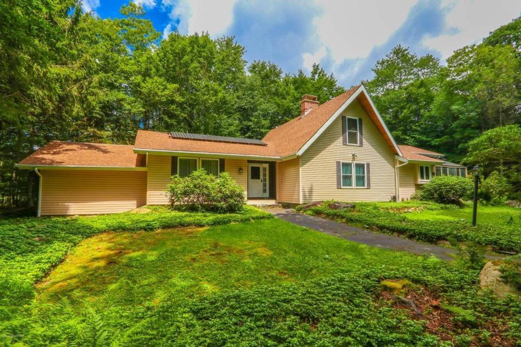 Walk To Pool & Beach - Spacious Gateway, Hot Tub, Game Room Pocono Country Place エクステリア 写真