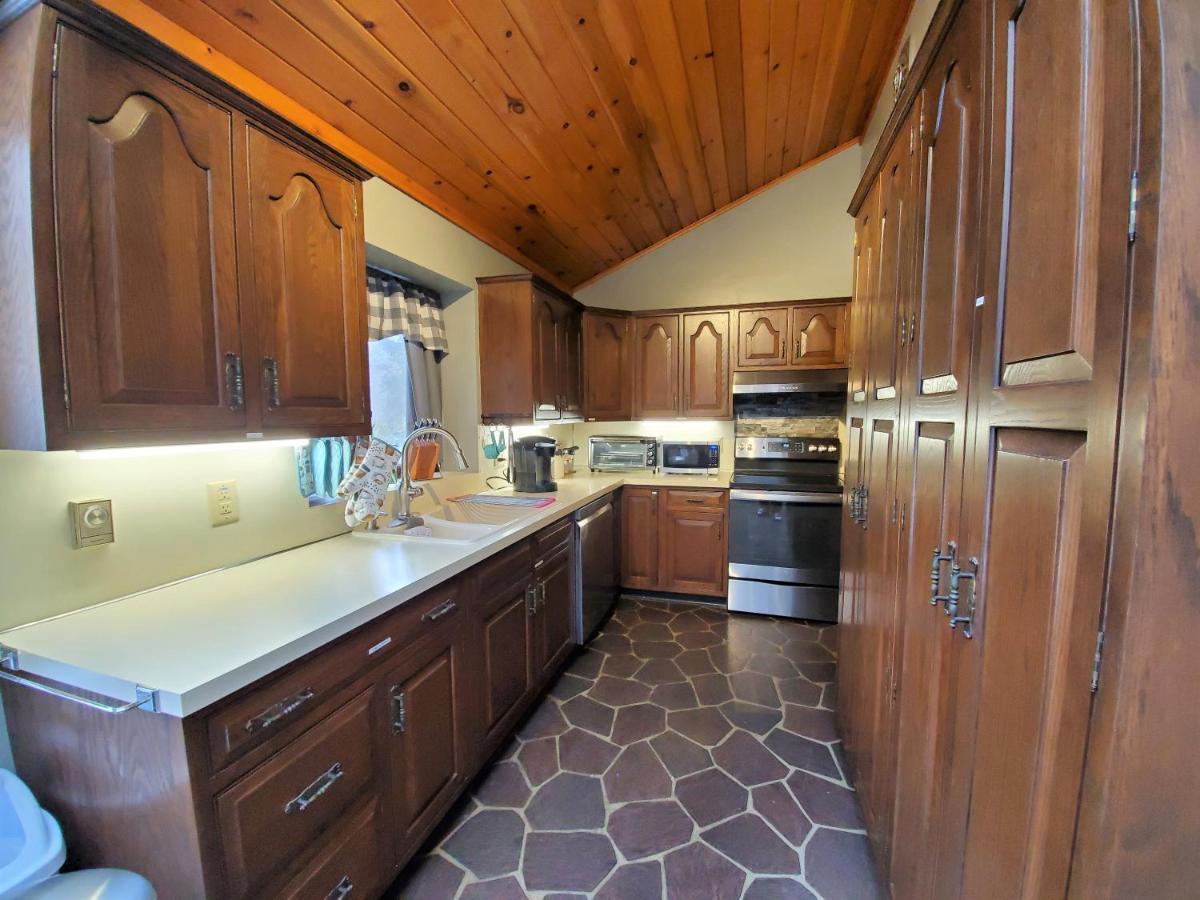 Walk To Pool & Beach - Spacious Gateway, Hot Tub, Game Room Pocono Country Place エクステリア 写真
