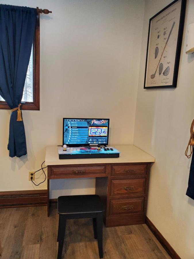 Walk To Pool & Beach - Spacious Gateway, Hot Tub, Game Room Pocono Country Place エクステリア 写真